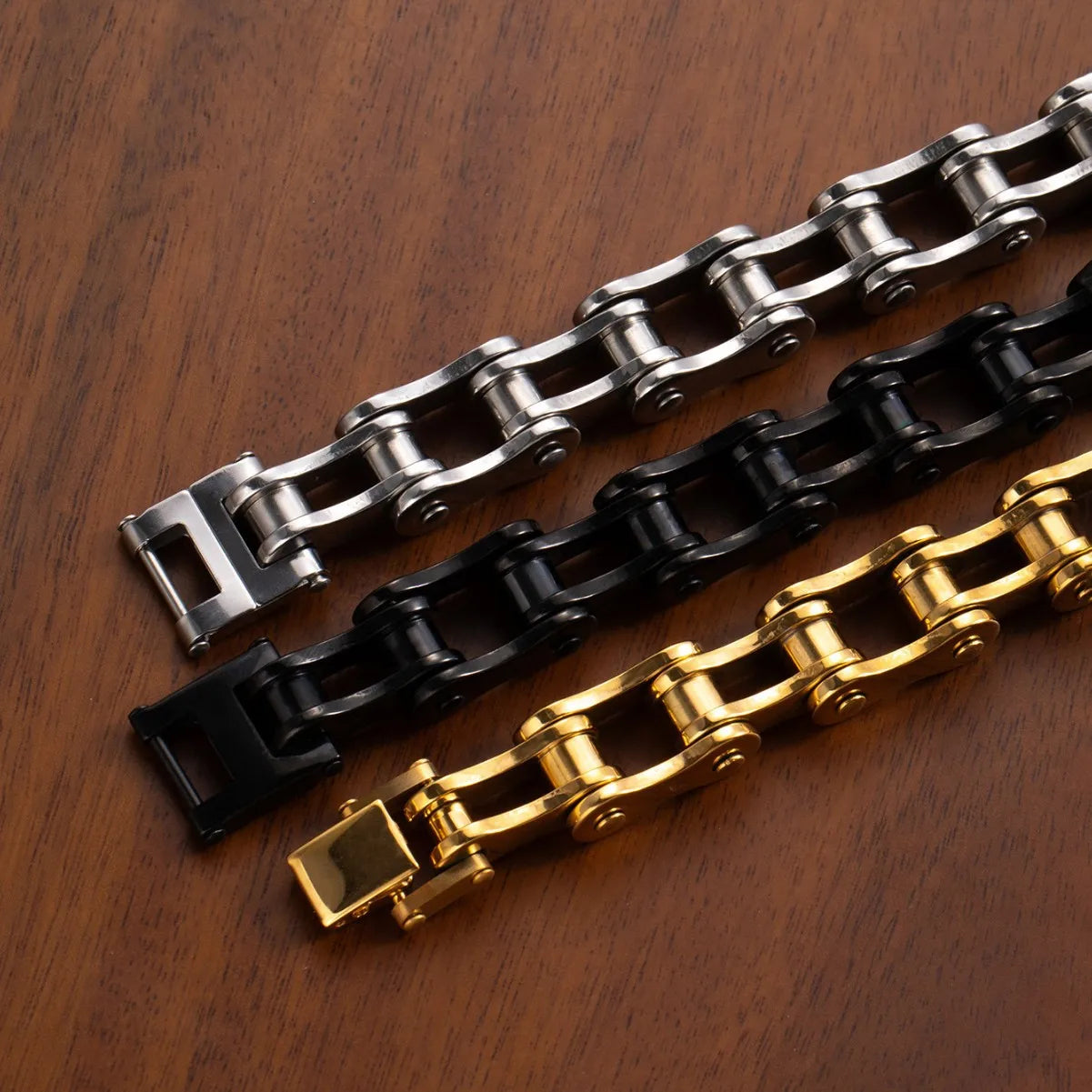 1pc New Cool Punk Motorcycle Bracelet for Men Women, Stylish Vintage Stainless Steel Versatile Buckle Bracelet