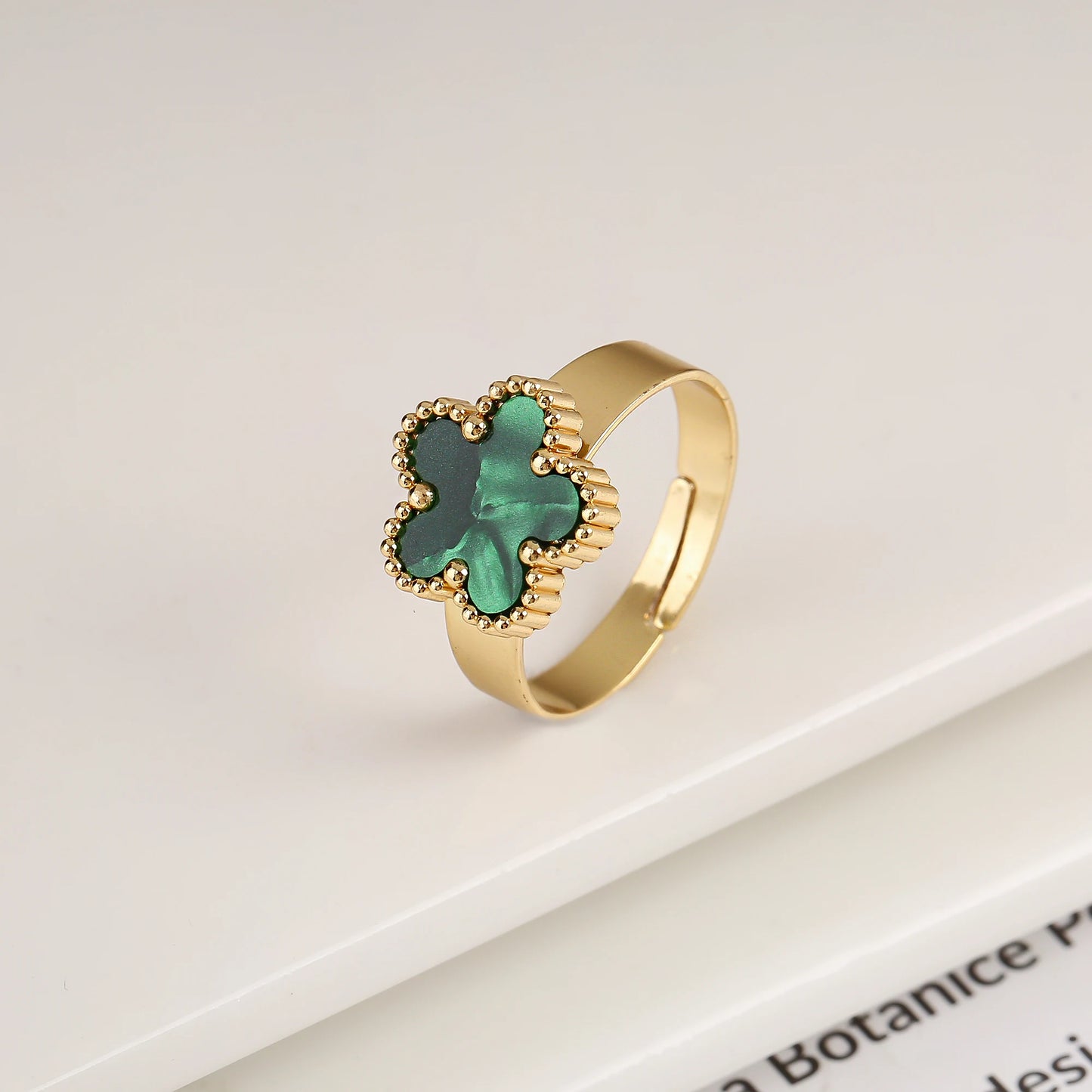 New Design Classic Luxury Stainless Steel Laser Double Flowers Open Ring Temperament For Woman Party Jewelry Daily Wear Clover