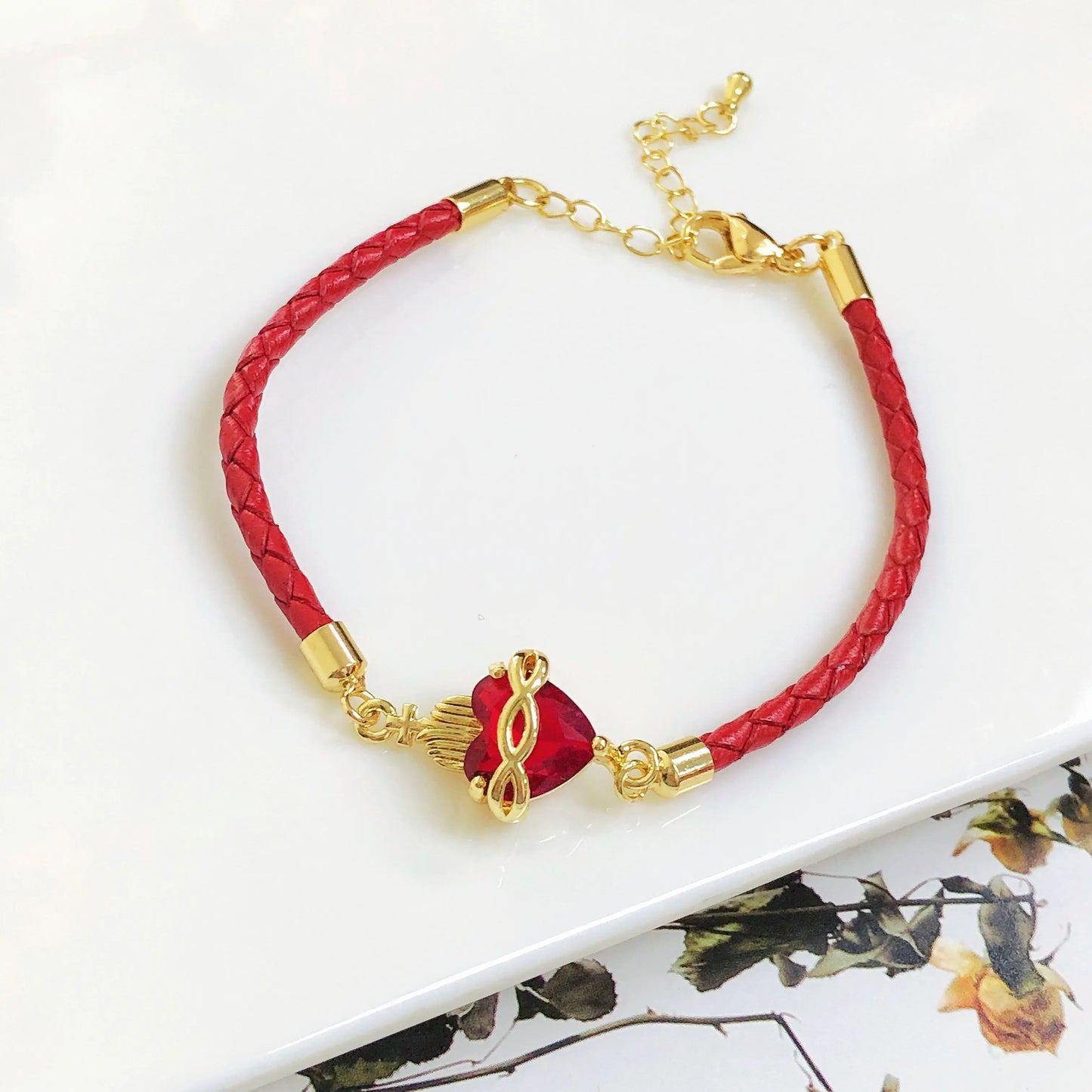 New Arrival Red Heart-Shaped Crystal Gold-Plated Flower Leaf Leather Bracelet Luxury For Women Girls Travel Vacation Jewelry