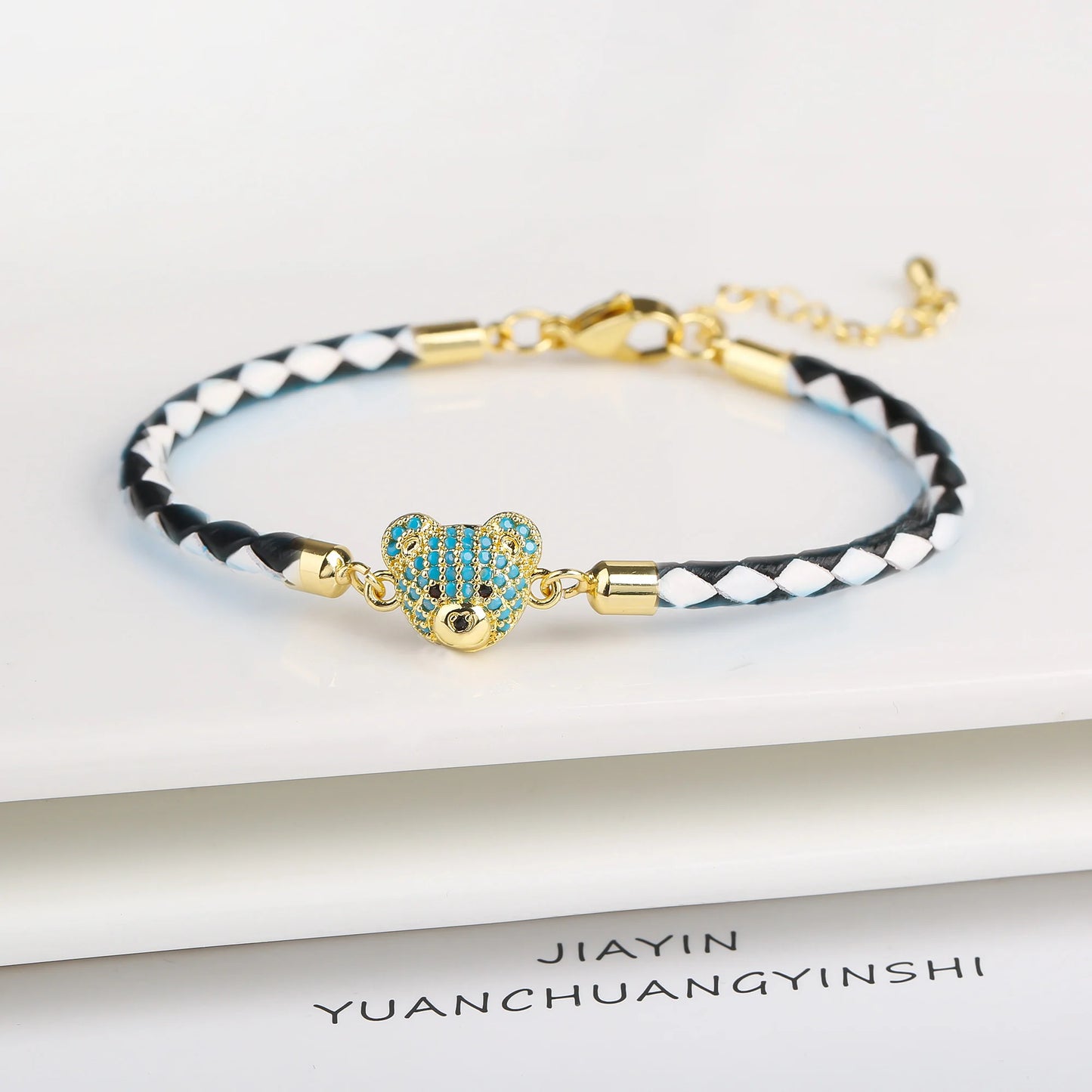 Adjustable Leather Braided Zirconia Bear Bracelet Classic Woman Animal Bracelet Fashion for Party Jewelry Gift Accessories