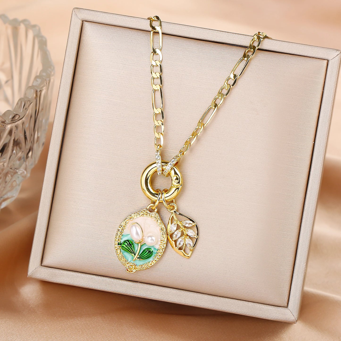 Hot Sale Metal Oil Drop Ocean Series Flower Pearl Leaf Pendant Necklace Charming For Woman Girl Casual Vacation Jewelry Gift