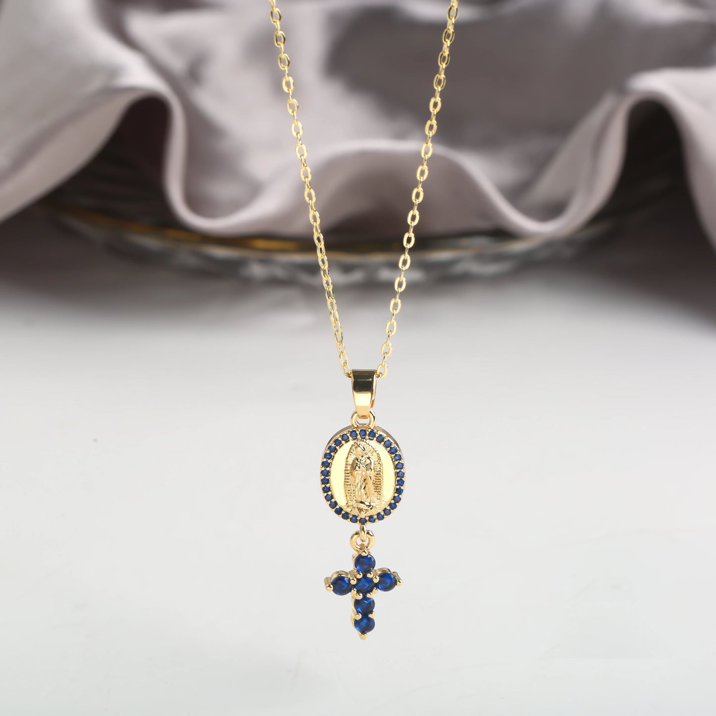 High Quality Bracelet Zirconia Virgin Mary Cross Pendant Necklace Classic for Woman Girl Party Religious Jewelry Accessories
