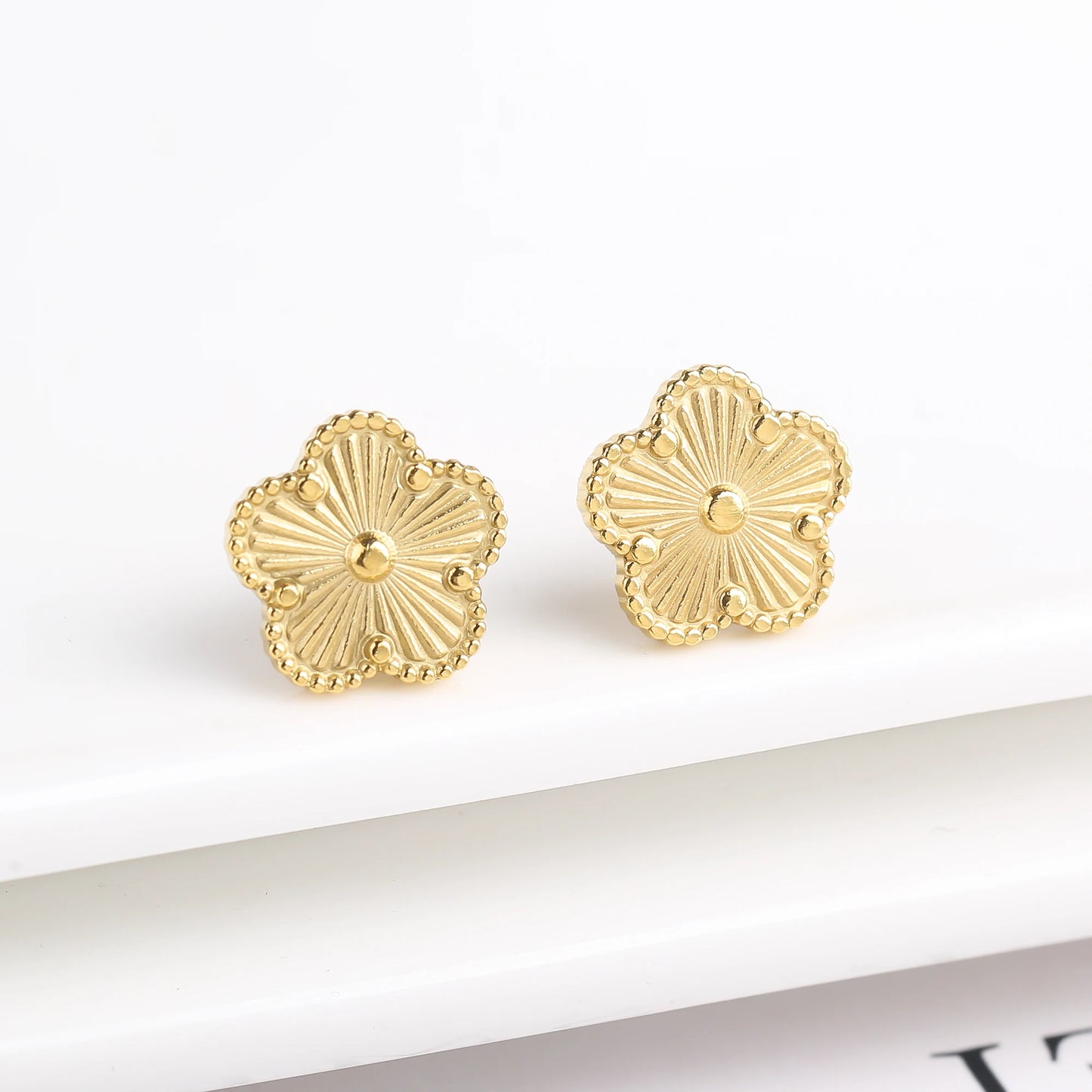 Metal Laser Five Leaf Flower Bracelet Necklace Earrings Jewelry Set Classic For Woman Stainless Steel Jewelry Daily Wear Clover
