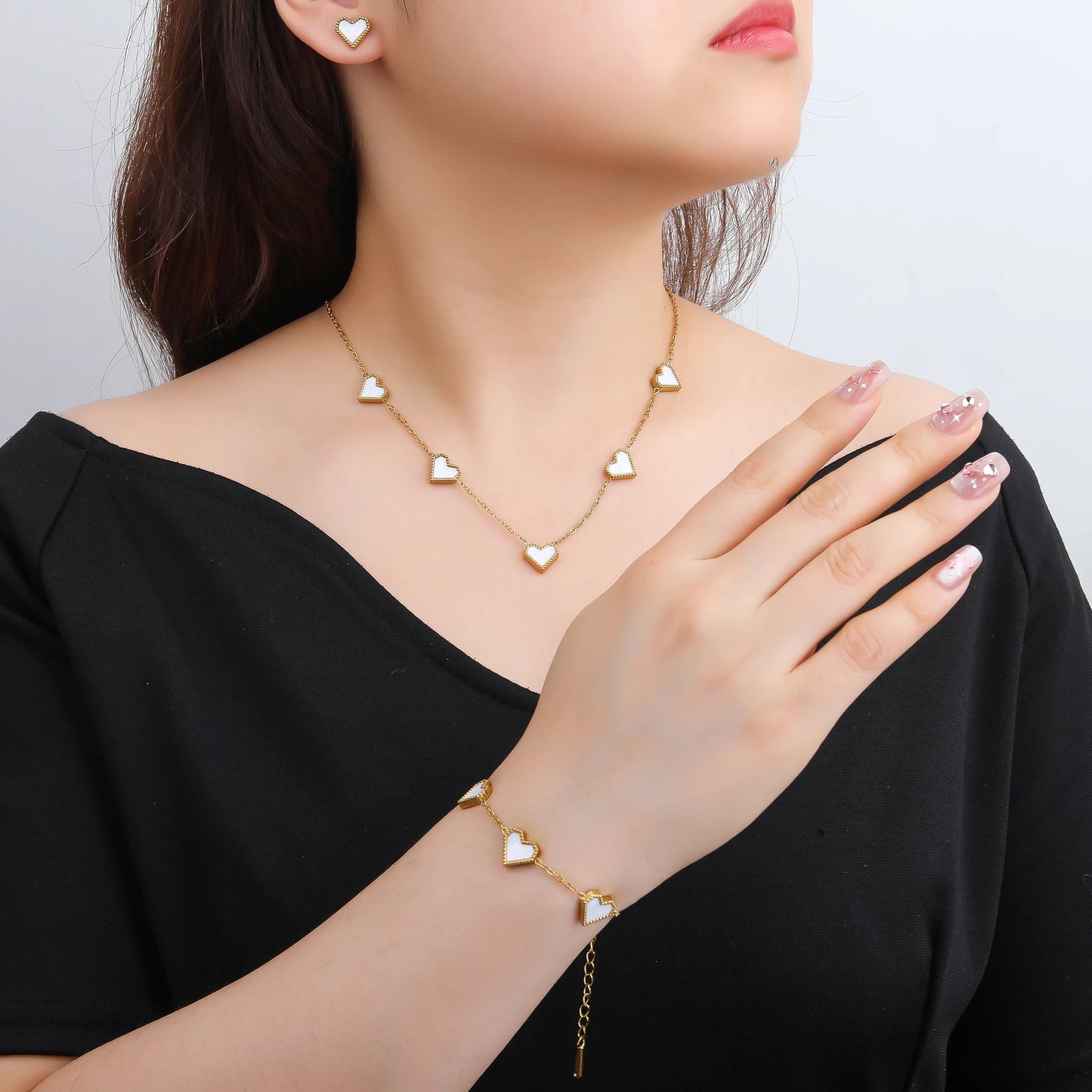 3Pcs 18k Gold-Plated Heart Shape Necklace Earrings Bracelet Jewelry Set Classic For Woman Fashion Party Jewelry Gift Daily Wear