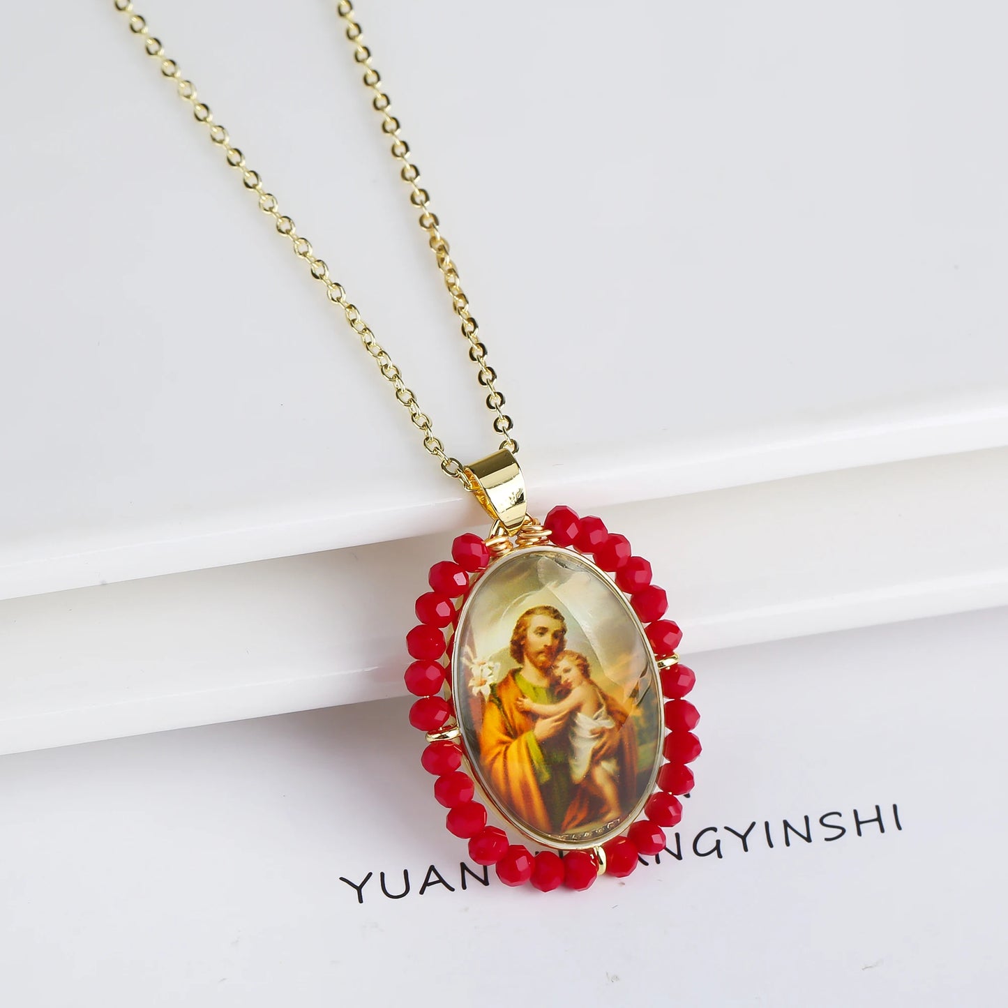 Fashion Shiny Crystal Oval Pendant Necklace High Quality Religious Characters Jewelry Luxury for Man Woman Jewelry Daily Wear