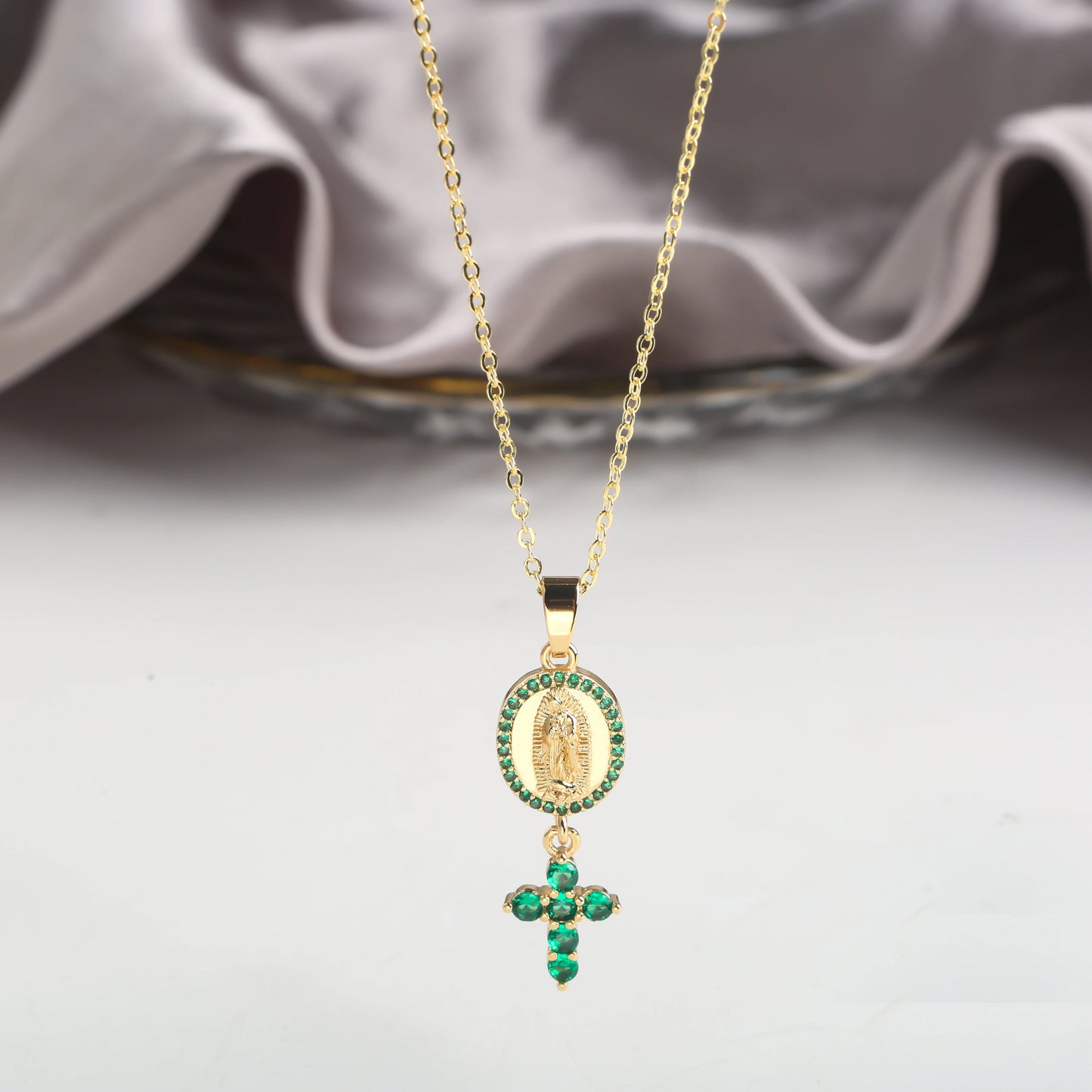 High Quality Bracelet Zirconia Virgin Mary Cross Pendant Necklace Classic for Woman Girl Party Religious Jewelry Accessories