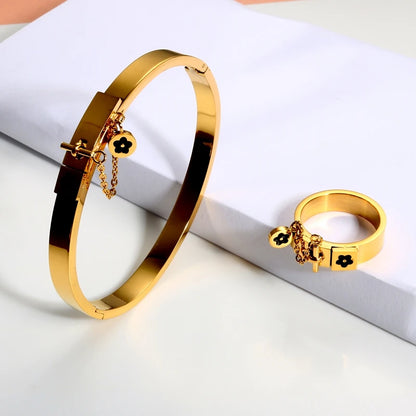 Luxury Gold Color Staiess Steel Lucky Flower Cuff Bangles Women Girls Wedding Party Charm Bangles Jewelry Gift