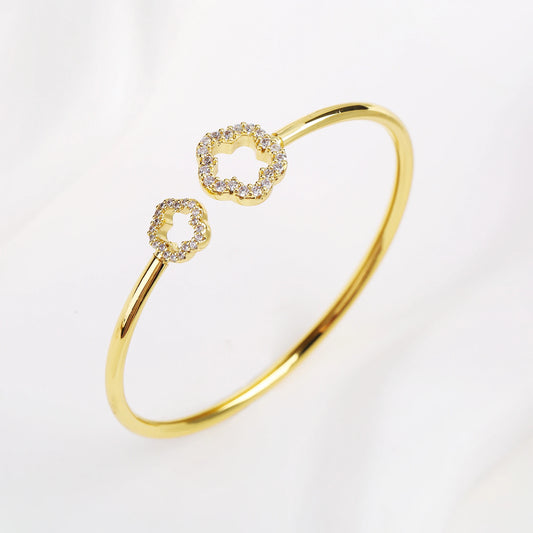 Flower Jewelry Bracelet Shiny Zirconia Hollow Five Leaf Flower Opening Bangle Simple for Woman Girl Party Jewelry Gift Clover