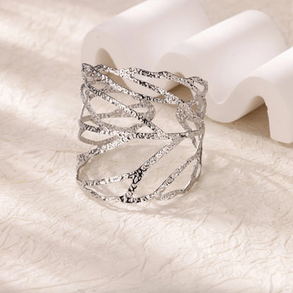 Free Shipping Hollow Punk Leaves Bracelet Bangle For Women Stainless Steel Fashion Trendy Waterproof Open Bracelet Party Jewelry