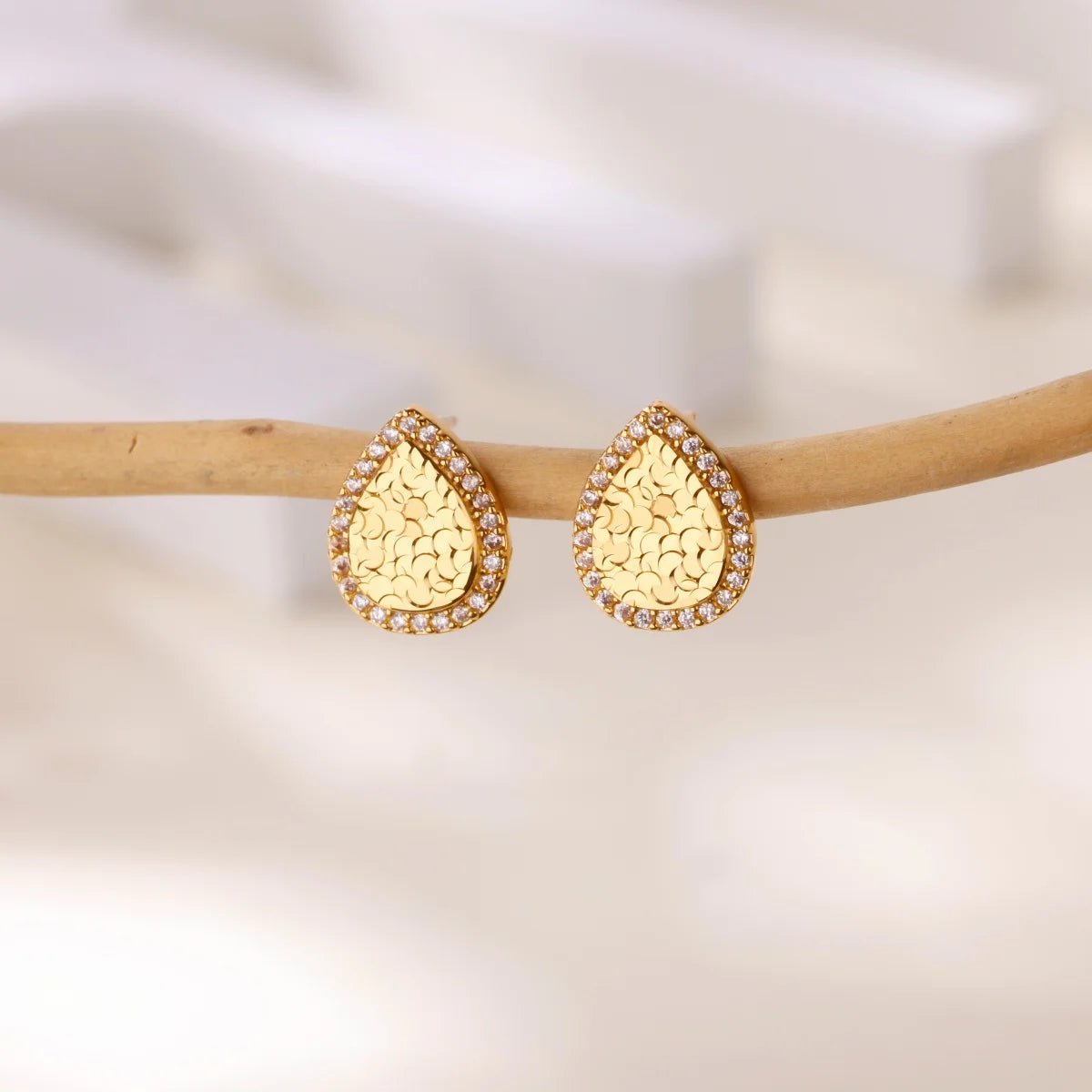 Free Shipping Vintage Zircon Waterdrop Stud Earrings For Women Stainless Steel Piercing Earring 2025 New Fashion Wedding Jewelry