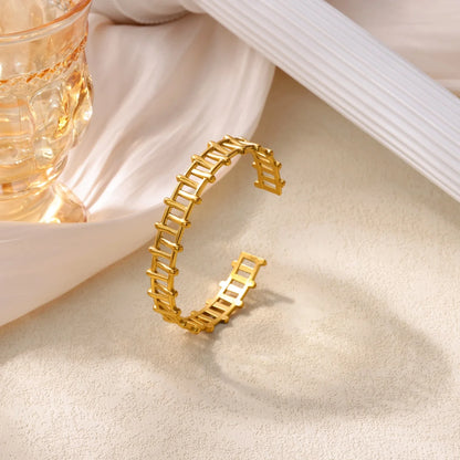 Free Shipping Classic Texture Geometric Open Bangle Bracelet For Women Stainless Steel Gold Color Exquisite Bracelet Jewelry