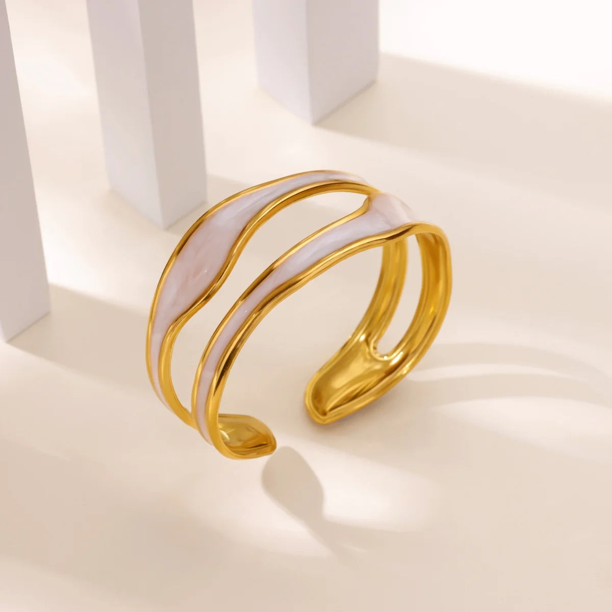 Free Shipping Classic Texture Geometric Open Bangle Bracelet For Women Stainless Steel Gold Color Exquisite Bracelet Jewelry