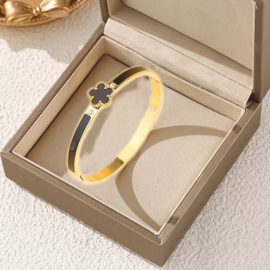 New Classic Oil Drip Stainless Steel Five Leaf Flower Open Bangle Luxury for Man Woman Daily Party Jewelry Couple Gift Clover