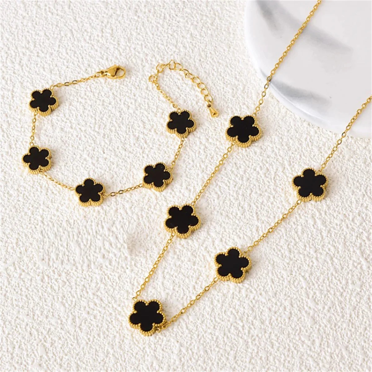 2/4Pcs 18K Gold Plated Five Leaf Flower Earring Necklace Bracelet Set for Women, Elegant Fashion Design Bracelet Jewelry Gifts