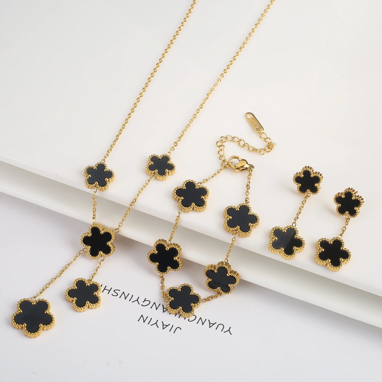 Simple Stainless Steel Laser Plum Blossom Five Leaf Flower Bracelet Necklace Earrings Jewelry Set Women's Party Jewelry Clover