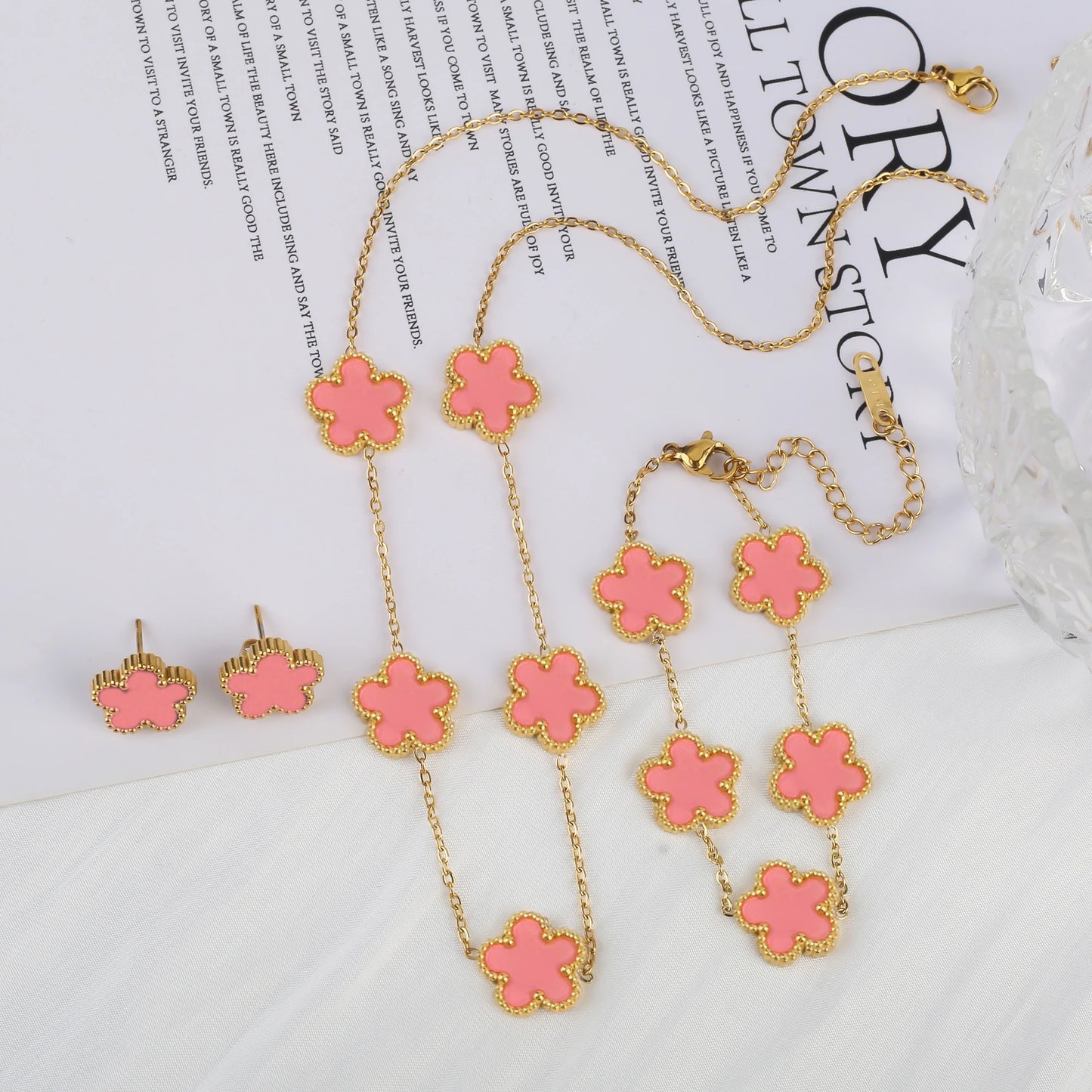 Simple Stainless Steel Laser Plum Blossom Five Leaf Flower Bracelet Necklace Earrings Jewelry Set Women's Party Jewelry Clover