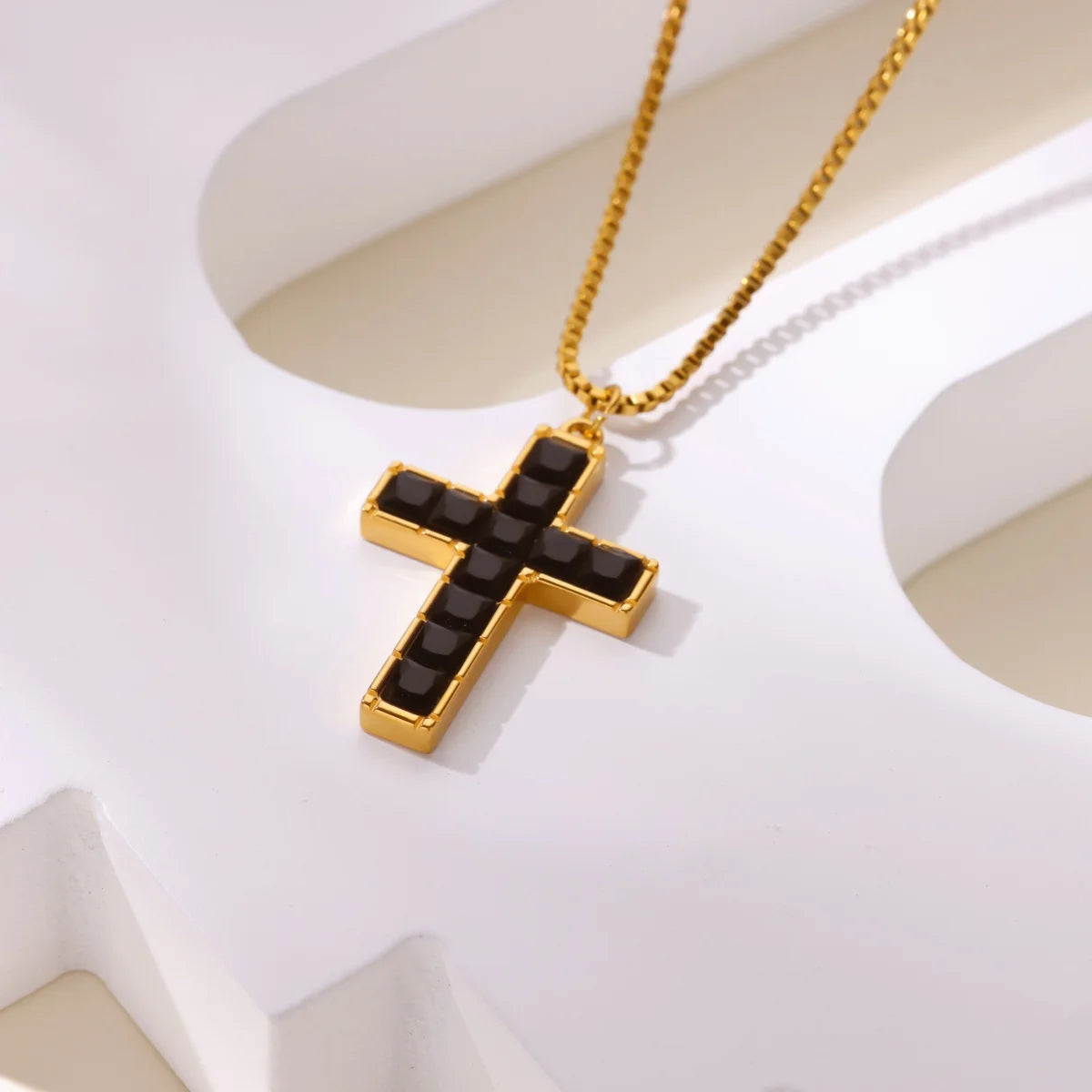 Free Shipping Vintage Cross Pendant Necklaces For Women Stainless Steel Chain Collar Necklace 2025 New Summer Beach Jewelry