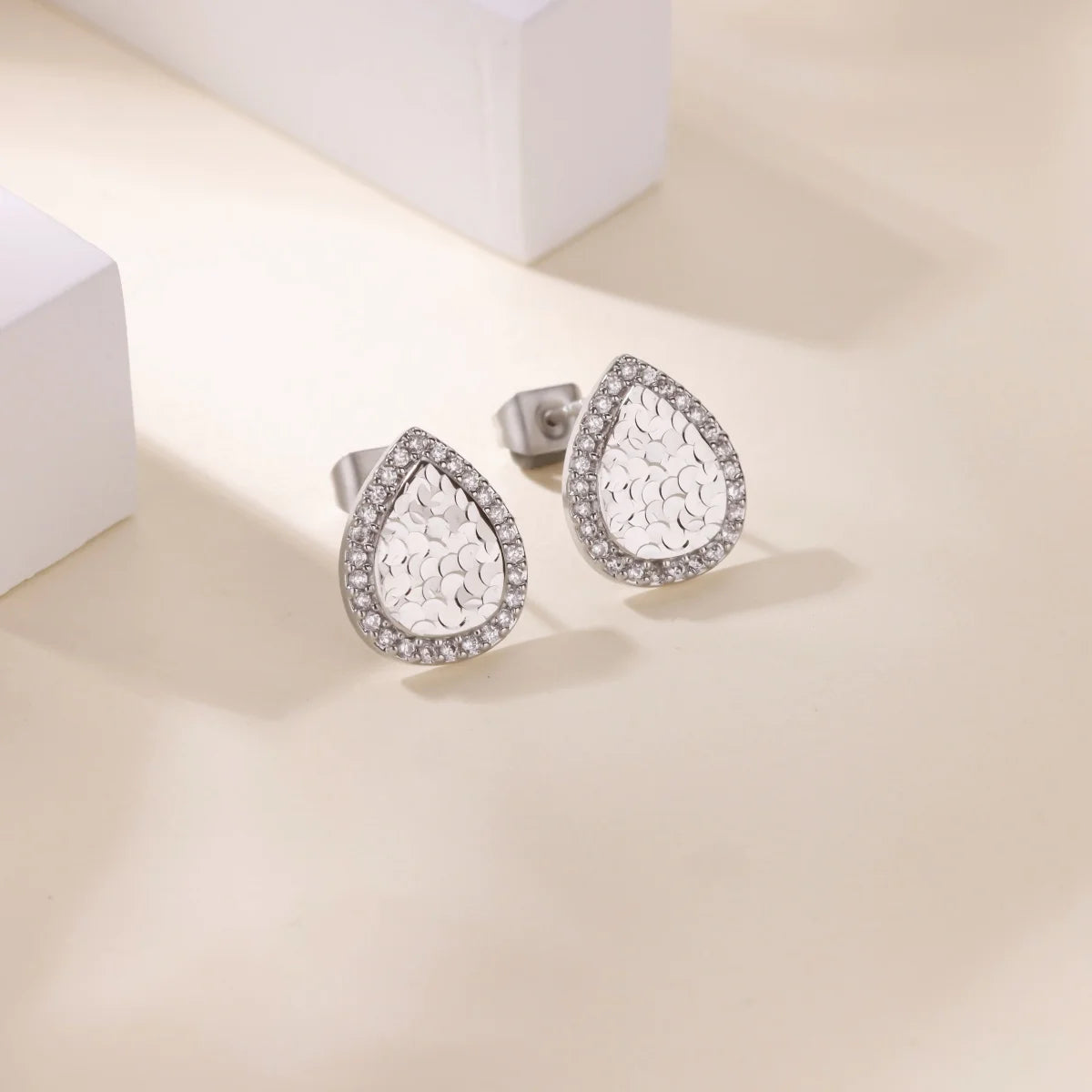 Free Shipping Vintage Zircon Waterdrop Stud Earrings For Women Stainless Steel Piercing Earring 2025 New Fashion Wedding Jewelry