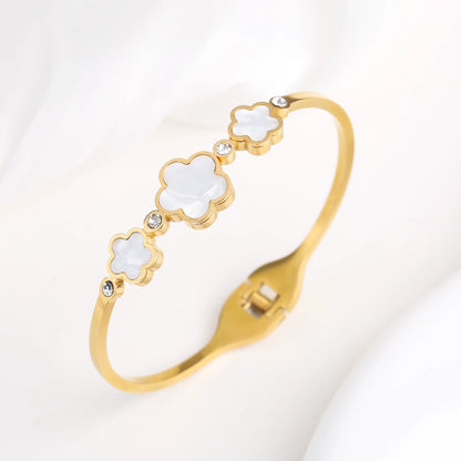 INS Hot Sale Stainless Steel Laser Five Leaf Flower Opening Ladies Bangle Classic For Woman Girl Clover Jewelry Party Gift 2024