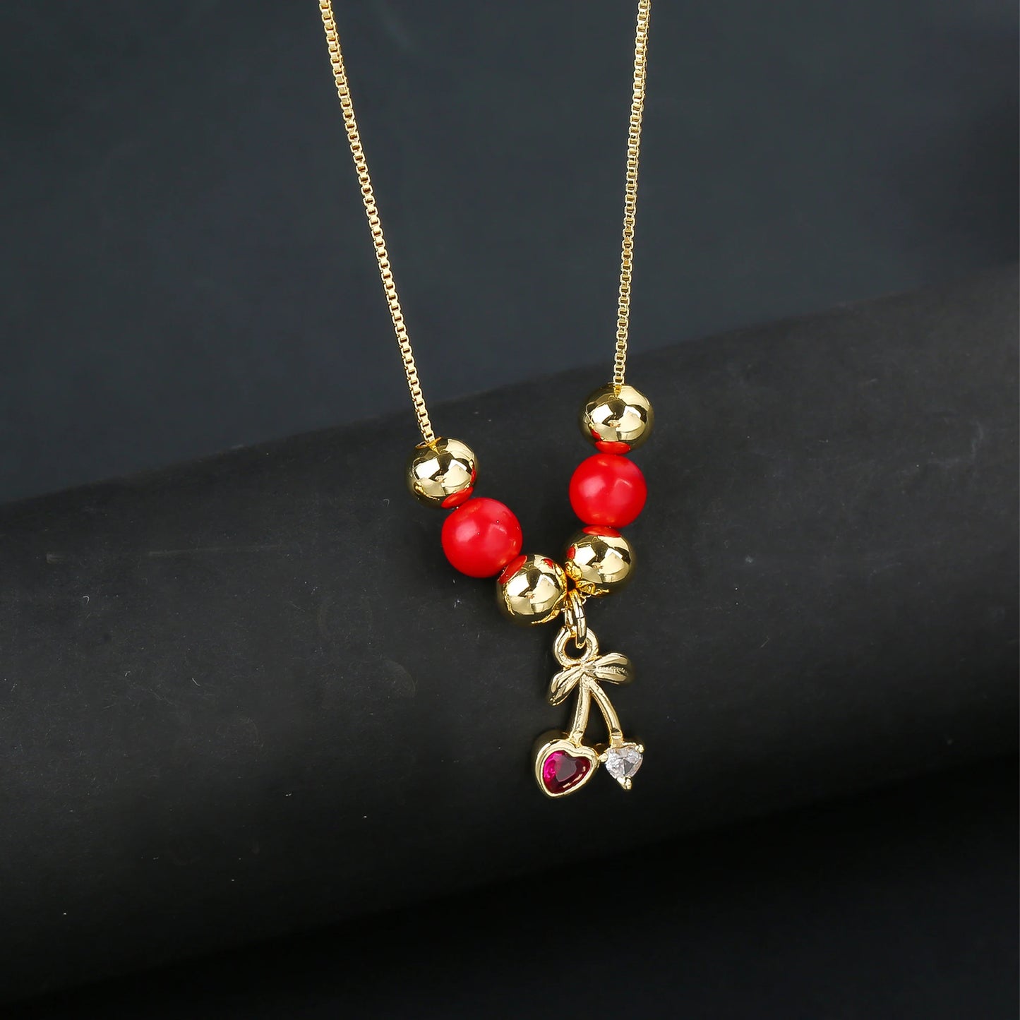 Hot Sale Crystal Red Cherry Pendant Necklace For Woman Gold Plated Fruit Collarbone Chain Fashion Daily Party Jewelry Gift