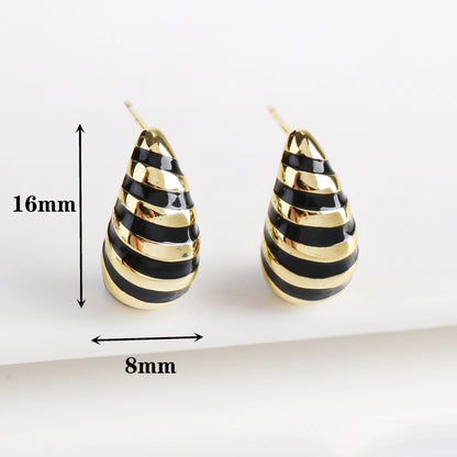 Classic Zirconia Comma Ladies Stud Earrings Fashion Water Drop Earrings Temperament For Woman Party Wedding Jewelry Wholesale