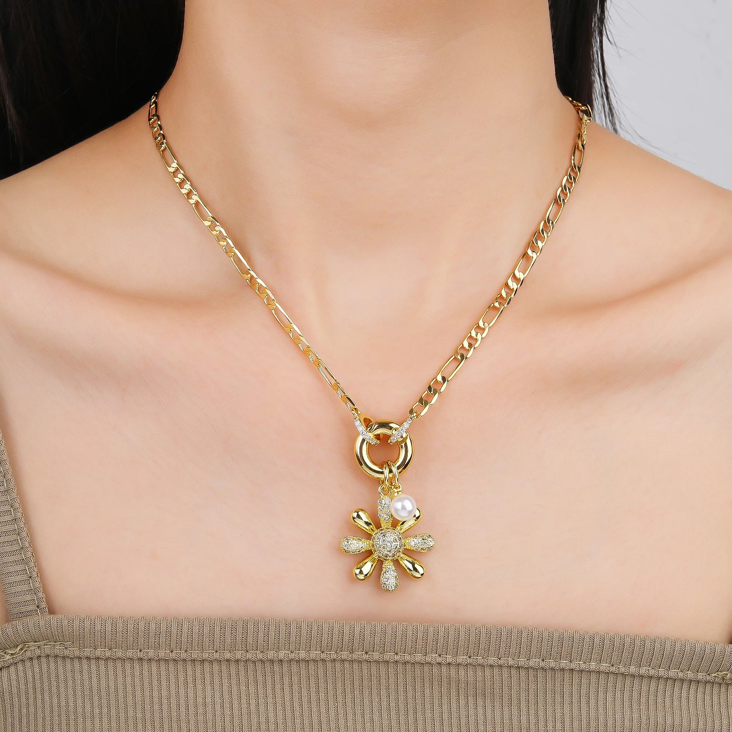New Arrival Luxury Botanical Flower Sunflower Zirconia Pendant Necklace Glamorous for Woman Girl New Trend Neck Jewelry Gift