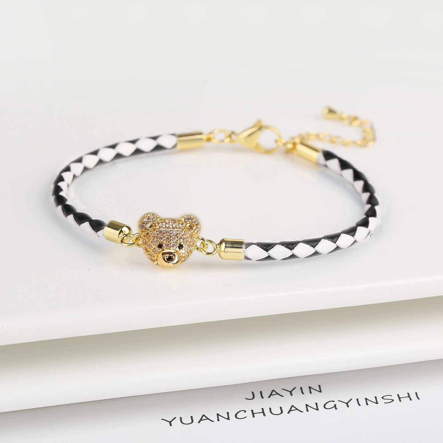 Adjustable Leather Braided Zirconia Bear Bracelet Classic Woman Animal Bracelet Fashion for Party Jewelry Gift Accessories