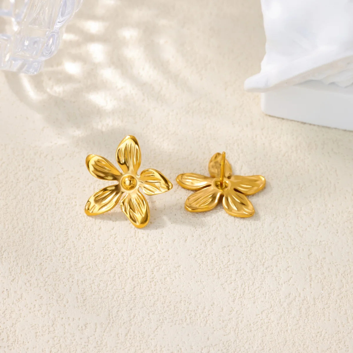 Free Shipping Vintage Flower Stud Earrings For Women Stainless Steel Piercing Earring 2025 New Fashion Wedding Jewelry