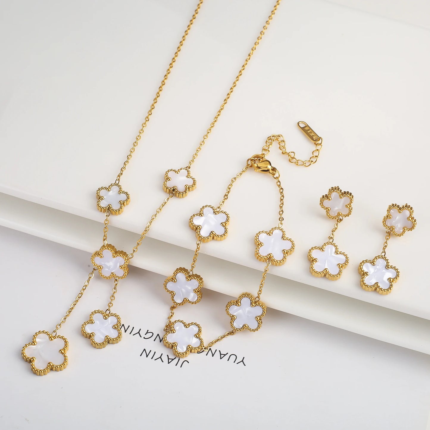 Simple Stainless Steel Laser Plum Blossom Five Leaf Flower Bracelet Necklace Earrings Jewelry Set Women's Party Jewelry Clover