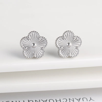 6 Colors Simple Botanical Five Leaf Flower Stainless Steel Stud Earring Classic for Woman Party Jewelry Accessories Clover